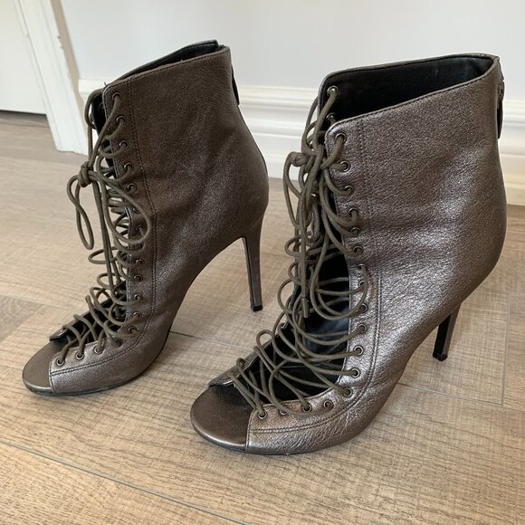 Kendall and Kylie metallic peep toe lace up booties size 8 - Picture 2 of 9
